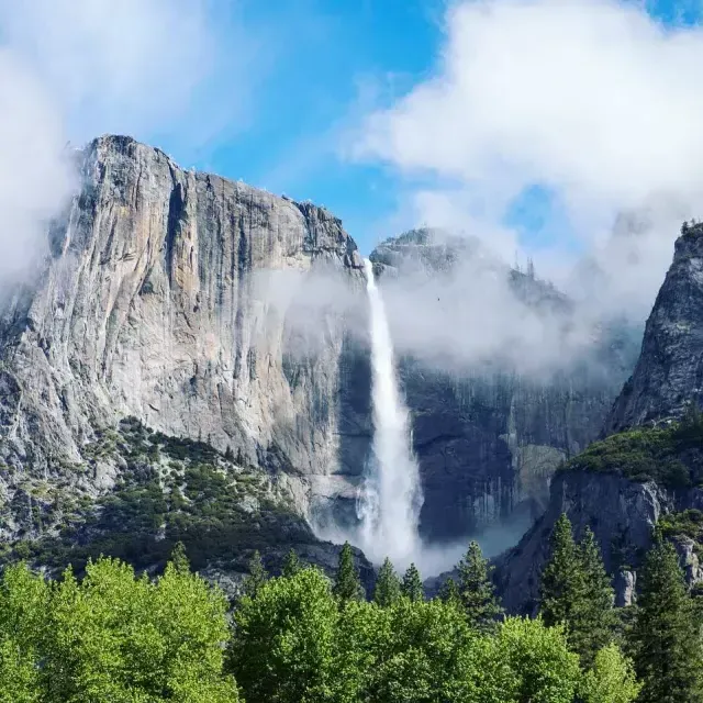 Cataratas de 约塞米蒂 no Parque Nacional de 约塞米蒂.